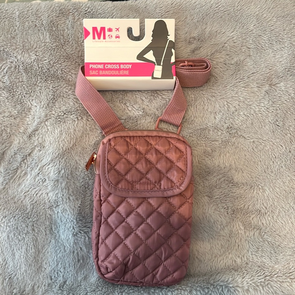 NWOT, Quilted crossbody bag.